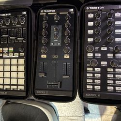 TRAKTOR KONTROL F1, X1, Z1 With Wires And Cases