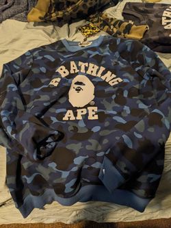 Bathing Ape Size Medium Men's Crewneck Sweater