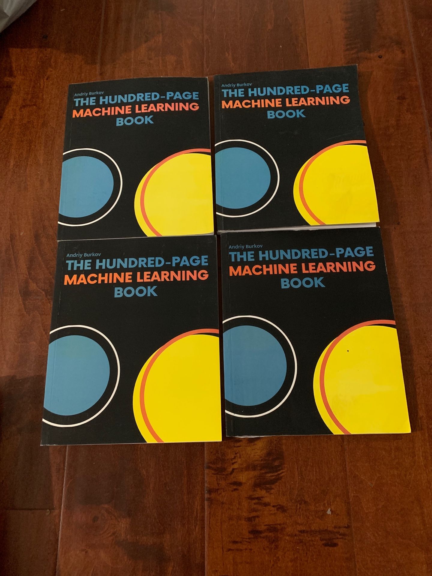 Andriy Burkov The Hundred-Page Machine Learning Book ISBN-13: 978-1999579500, bend cover not mint unread