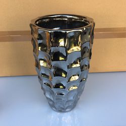 Decorative Base Normal Used Small Crack