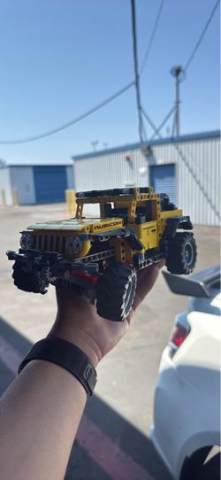 LEGO TECHNIC 42122 Jeep Wrangler 4x4 Off-Road SUV