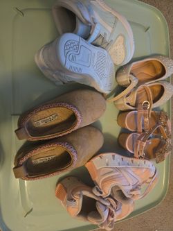 Girl shoes size 11