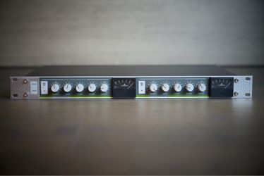 Smart Research C2 Stereo / Dual Mono Compressor
