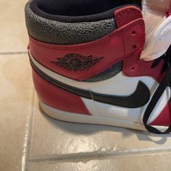 Air Jordan 1 Retro High OG GS Varsity Red and Black  Size 11 Great Condition. Pick Up Only  , Willing To Negotiate On  Price 