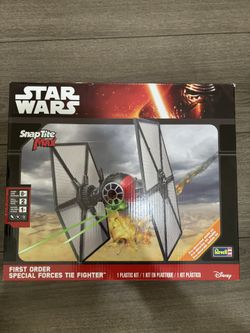 Revell Star Wars Snaptite Plastic Model Kit