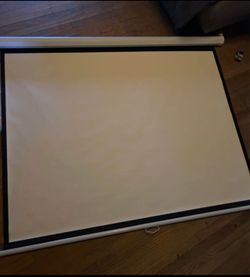 Retractable projector screen