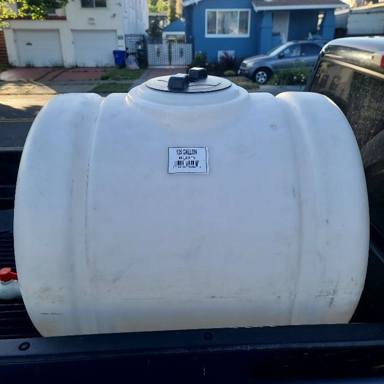 Water Tank/ Water Tote