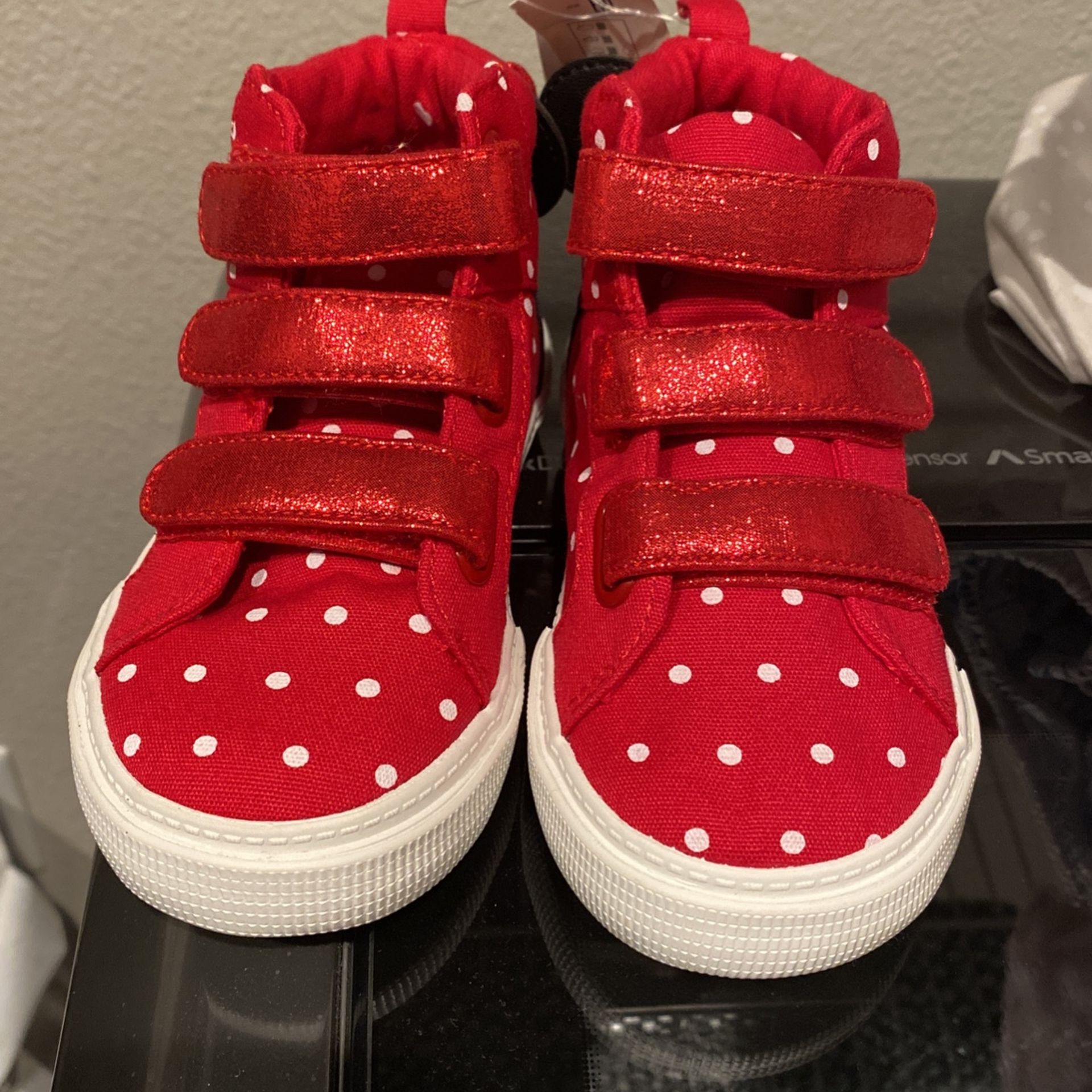 Mini Mouse size 9 Toddler Shoes