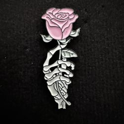 Hat Pin “Hand Skull / Pink Rose”