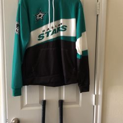 Dallas Stars Me Sweatshirt  Plus 2 Hockey R sticks 