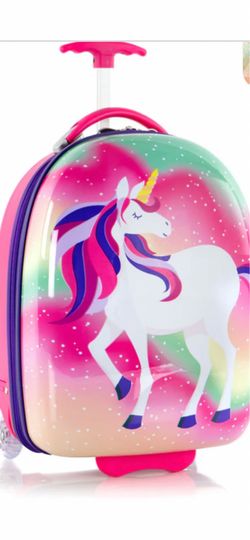 It’s very cute small luggage for little girls it’s unicorn made by Hayes it is barely used