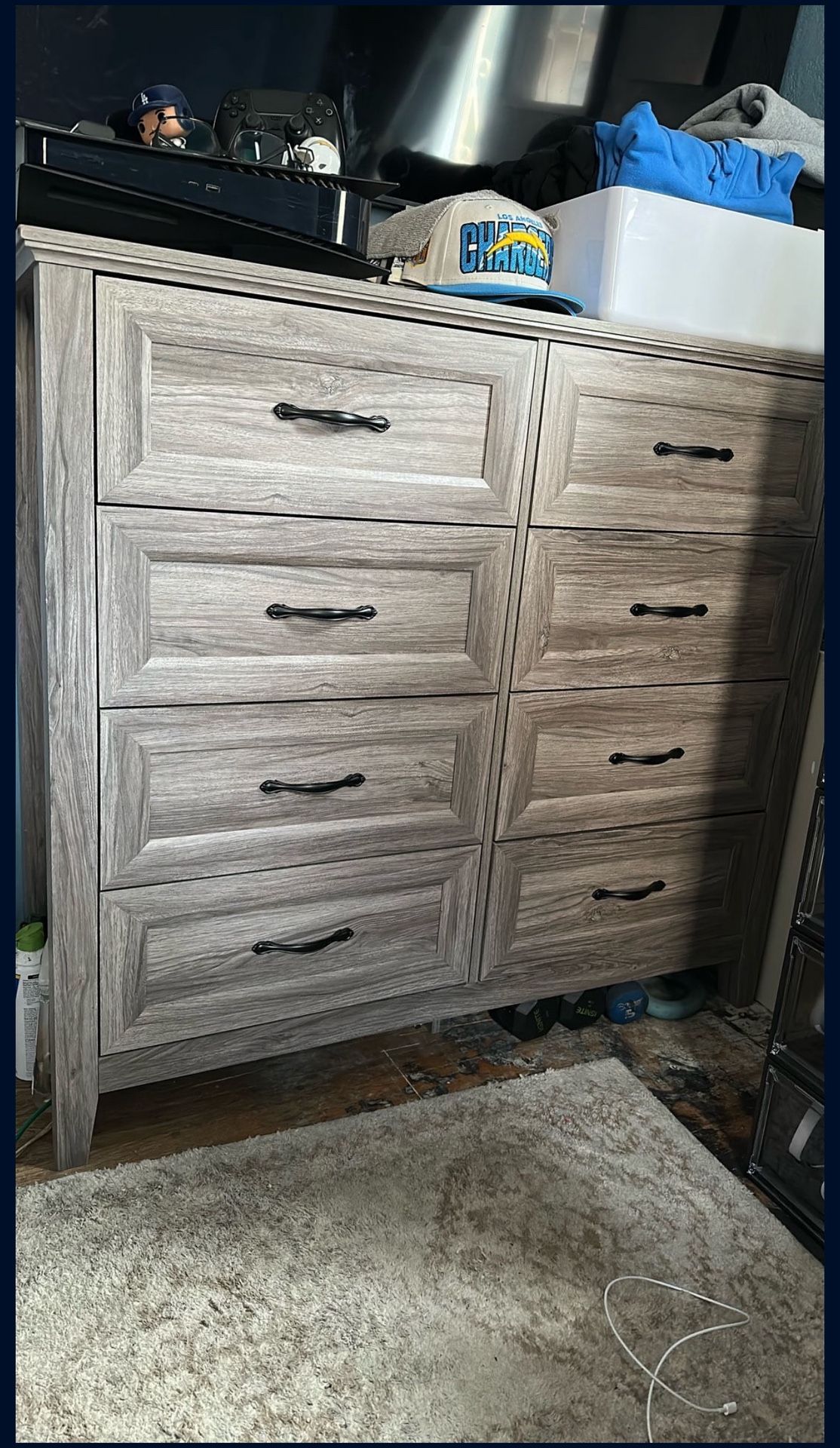 8 Drawer Dresser