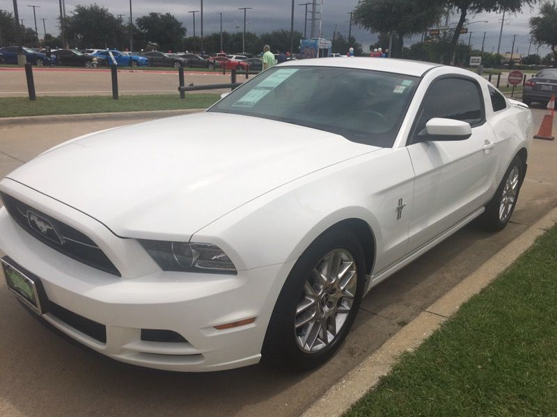 2013 Ford Mustang V6 Premium