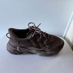 Adidas Ozweego (Brown) – Size 8 – Great Condition