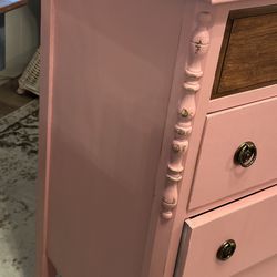 Pink 5 drawer dresser
