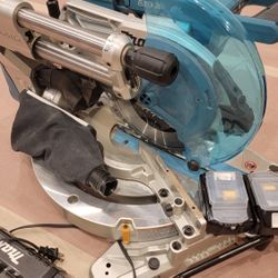18V 5.0Ah X2 LXT Lithium- Ion (36V) Brushless Cordless 10 i in. Dual-Bevel Sliding Cha Compound Miter Saw witl Laser Kit