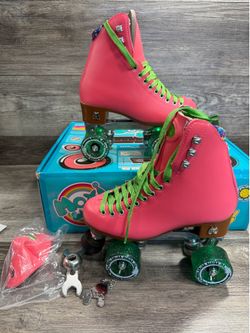 Moxi Beach Bunny in Watermelon Roller Skates - Women’s Size 4 - NEW