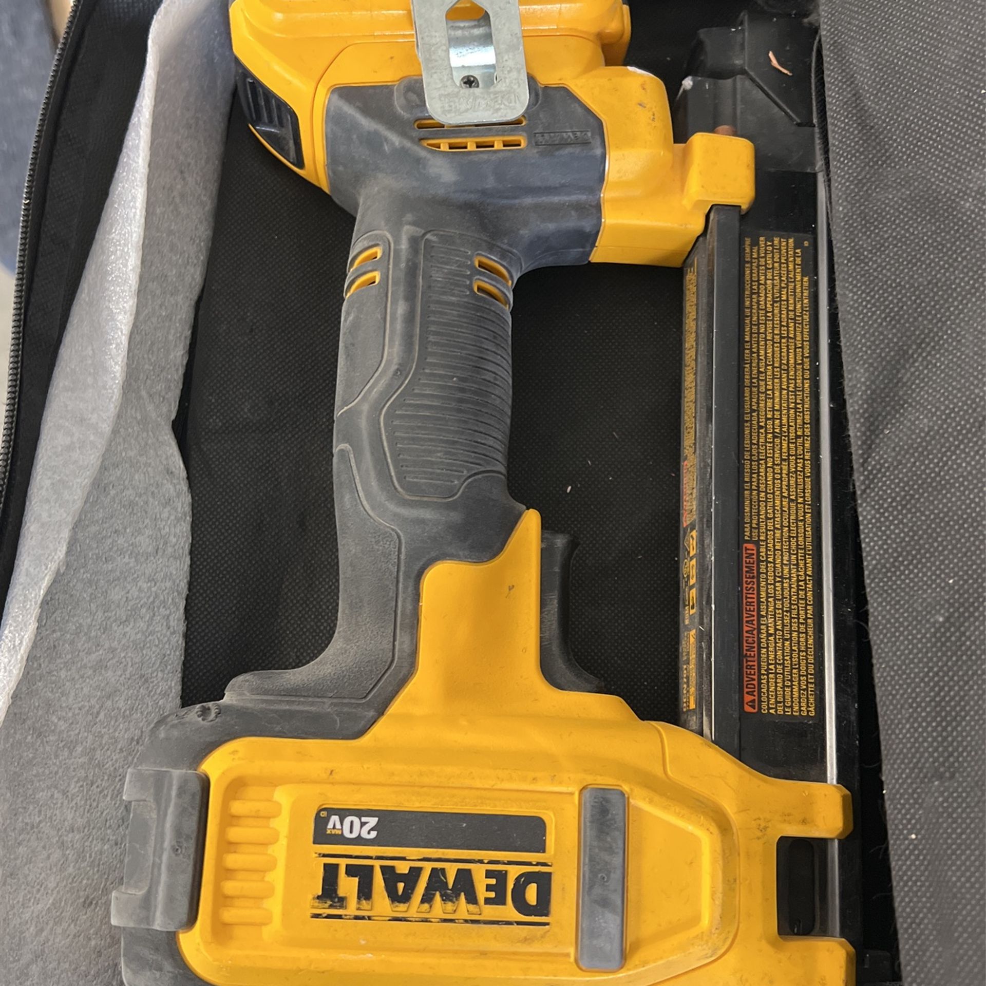 DeWalt Romex Stapler for Sale in Corona, CA OfferUp
