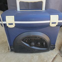 Mini Cooler AM/FM Radio with Antenna by LC, 4 AA Batteries Included.