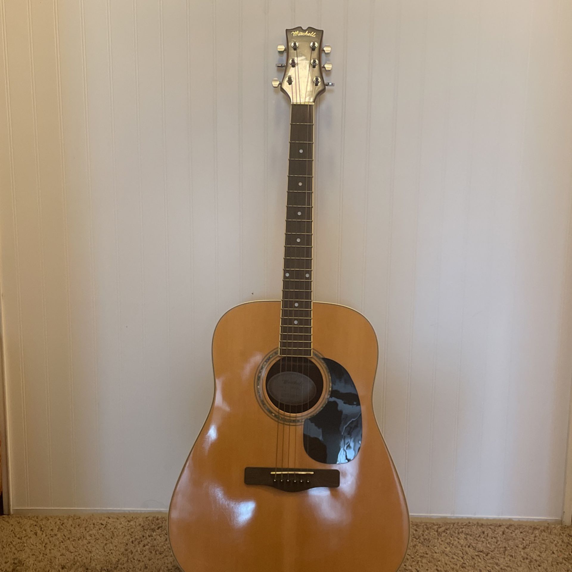Mitchell 6 Strings Acoustic Guitar