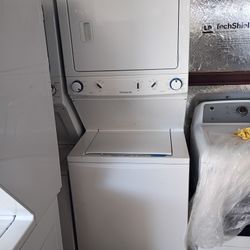 Washer Dryer Electric. Stackable