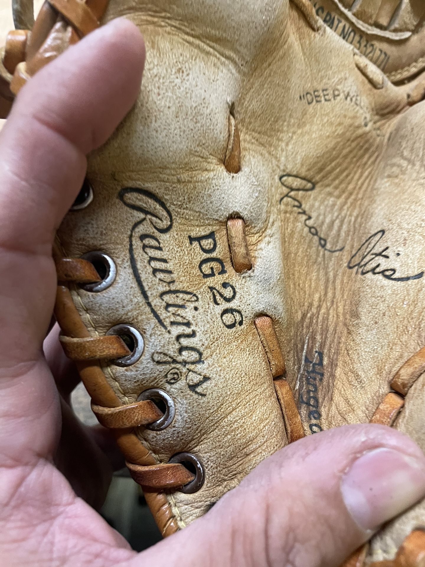 Wilson Baseball Glove Size 10 used 