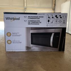 Whirlpool Microwave 1.7 cu ft