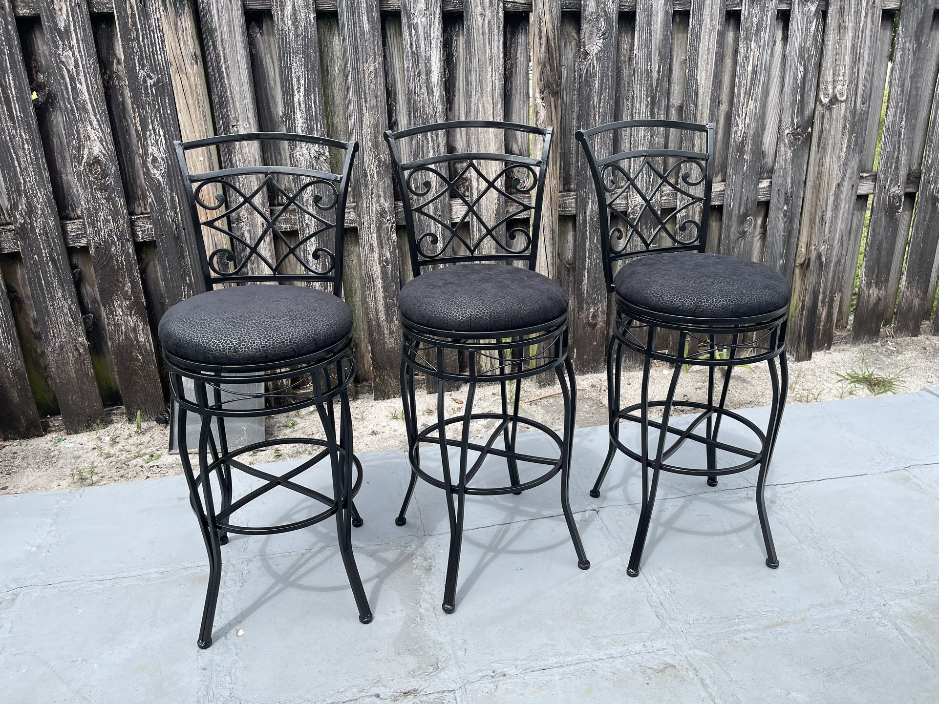 3 Swivel Bar Stools (Metal, Black Color) (29”H To Seat) In Good Condition $60 Firm On Price