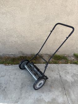 Great States 18 in. 5-Blade Manual Walk Behind Reel Lawn Mower