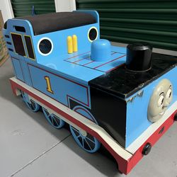 Thomas The Tank Engine wooden Heavy Storage - Birthday Station 