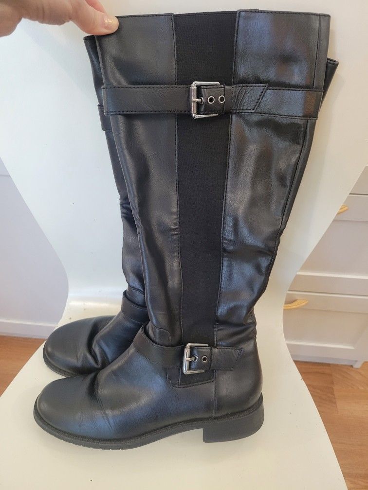 Aerosoles Size 7 Black Boots