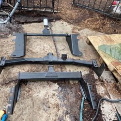 Tow Hitch’s