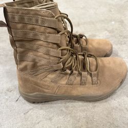 Nike Boots