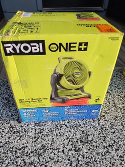 Misting fan Ryobi 18v battery and charger included