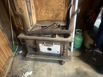 Supreme Comfort Antique Cast Iron Wood Stove