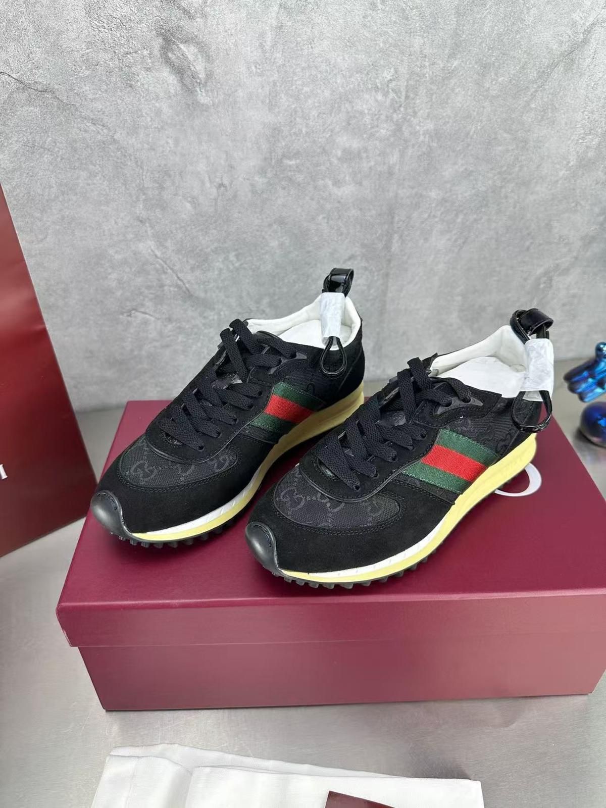 Gucci Sneakers