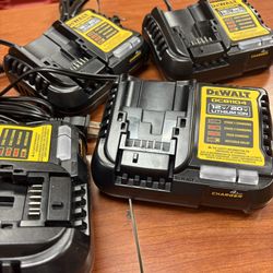 Dewalt New 4ah Charger $50 Each One - Nuevos 