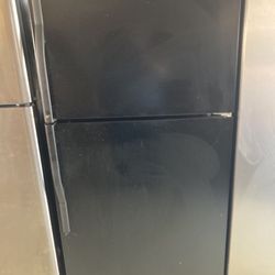 Black Refrigerator Top  Freezer Used