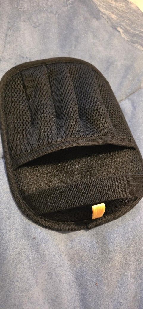 2Pcs Pet Hair Removal Glove for Cats & Dogs, 2025 Newly Upgraded Five-Finger Electrostatic Pet Hair Gloves, Reusable Pet Hair Remover Tool for Couch,