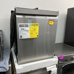 LG NEW STAINLESS STEEL DISHWASHER 