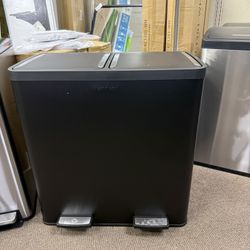 Large Capacity 18.5 Gal. Black Dual Trash and Recycling Bin