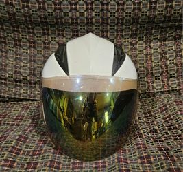 WOW World Of Wonder DOT Helmet Half Shield Size L