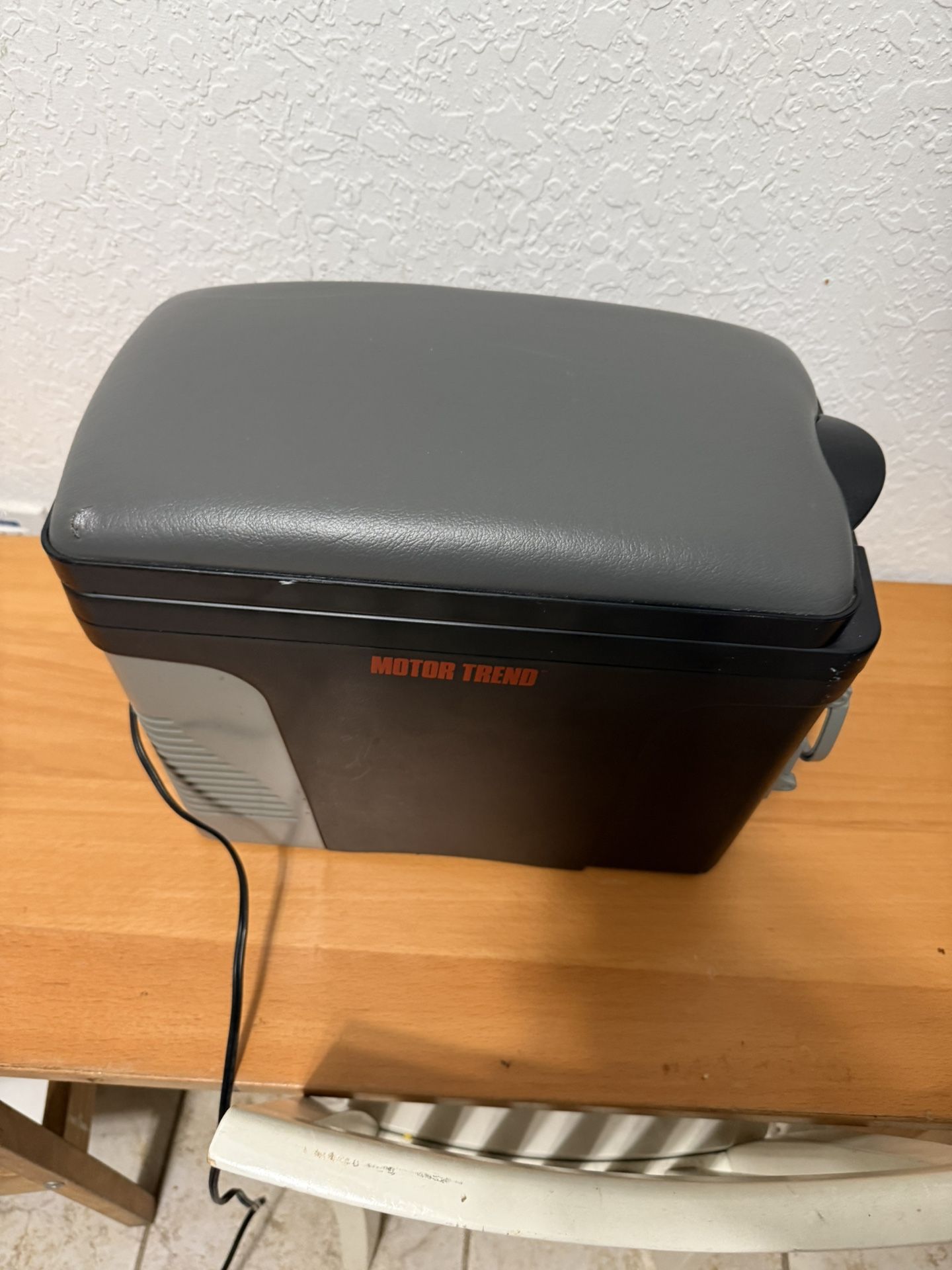 Motor Trend Cooler