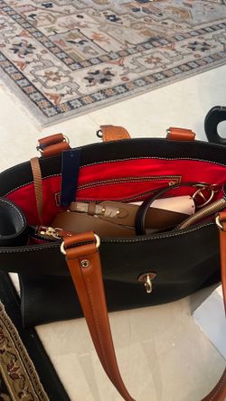 Dooney bourke handbag
