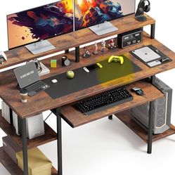 Home desk With NICE COMPUTER CHAIR INCLUDED 