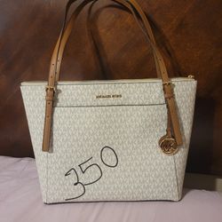 Large Tote MICHAEL KORS  Brand New Very Nice Handbag 