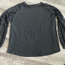 Women's top (Size Xl)
