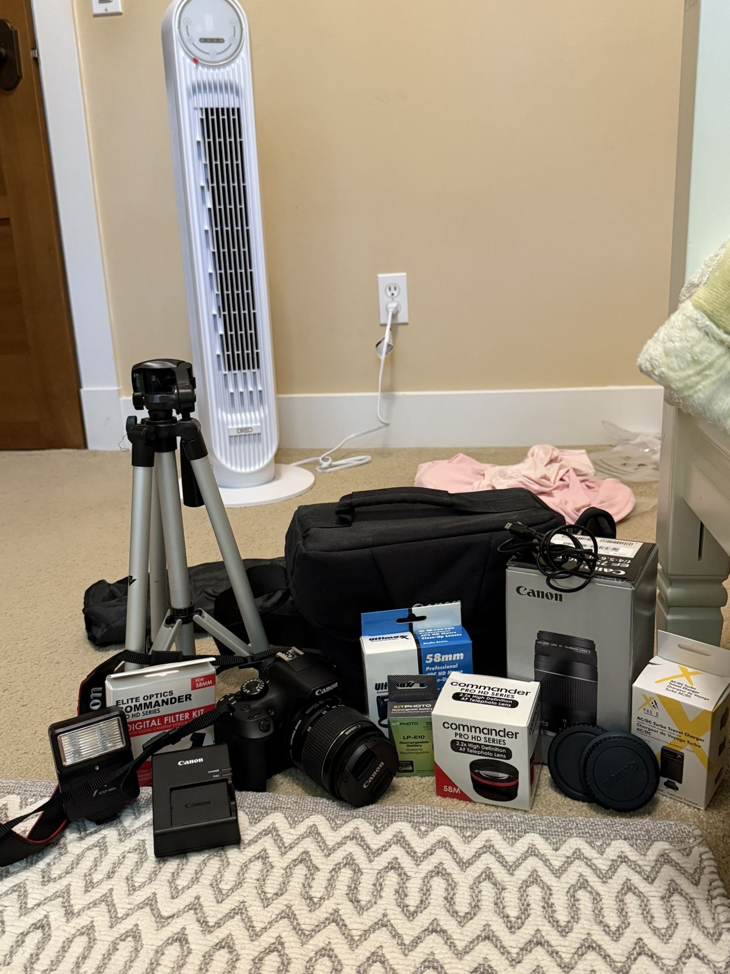 Canon Rebel T6 Bundle