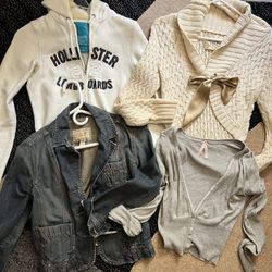 Hollister sweater on sale jacket