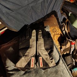 Vintage AGV medium mens leather motorcycle cruise gloves black and grey in great shape